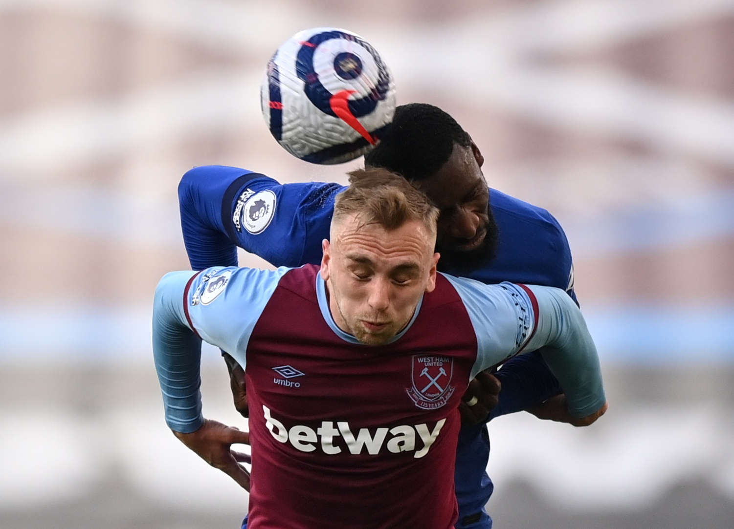 上得益于替 上得益于替