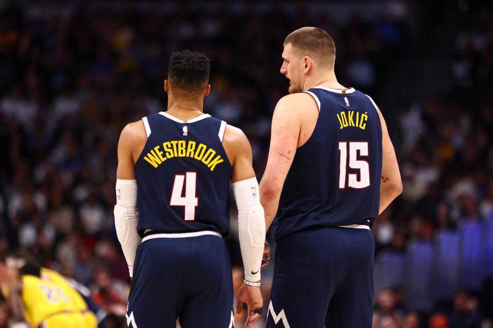 1场小组赛 1场小组赛